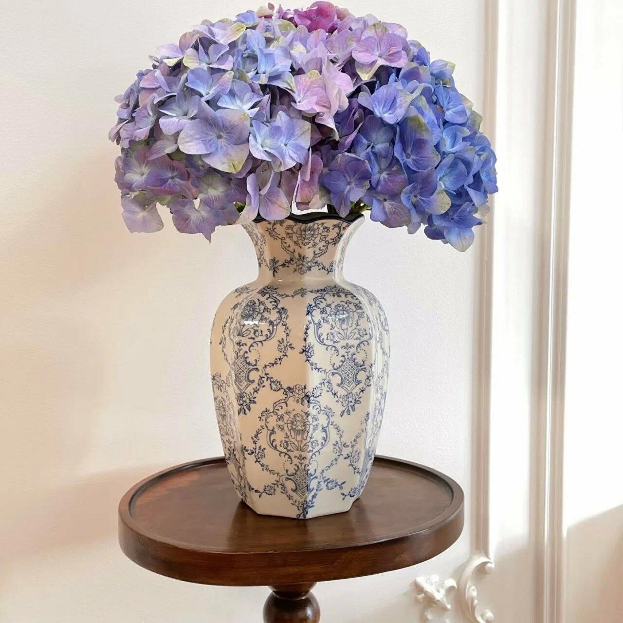 Vase for flowers and dried flowers, ceramic 24 cm, table, white and blue